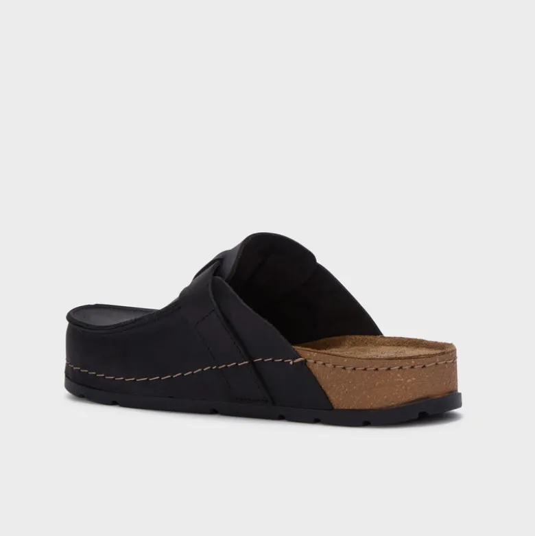 bora moccasin