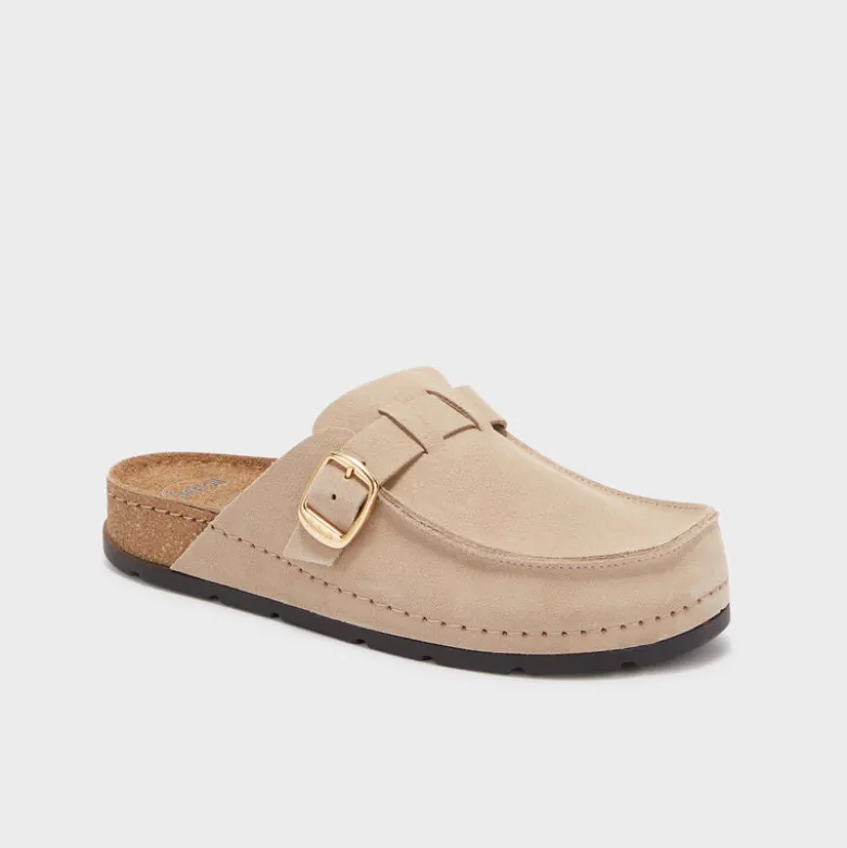bora moccasin